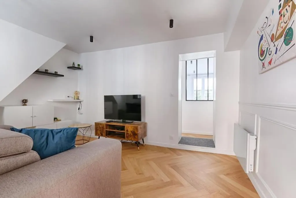 Mykeypers - Stylish & Luxury Duplex 2Br-8P - Le Marais Daire Paris 0*,  Fransa
